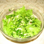 Фоторецепт: Салат из авокадо с кедровыми орешками