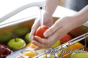 Овощи и фрукты есть желательно сразу же после мыться