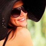 Модные женские солнцезащитные очки