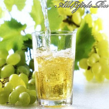 Виноградный сок  -  это естественным и натуральным бальзамом для кожи